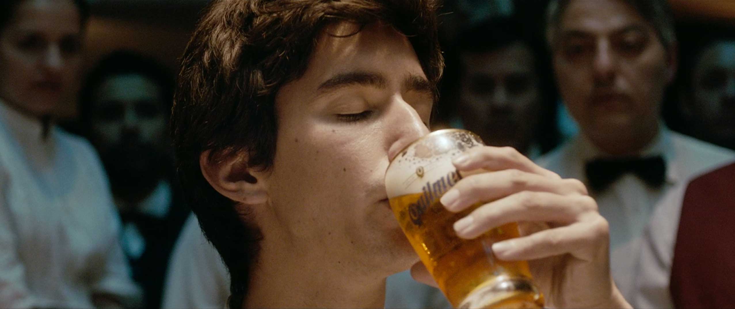 "Joven mozo", preestreno de Madre para Quilmes