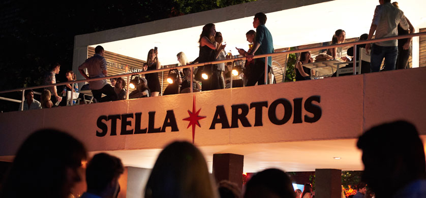 Acción de Stella Artois en vísperas de la Navidad