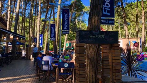 Fibertel conecta gratis en las playas de Mar del Plata, Pinamar y Cariló