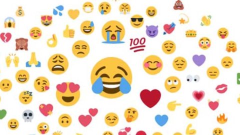 Las marcas usan los emojis en sus mensajes 49% más que hace dos años