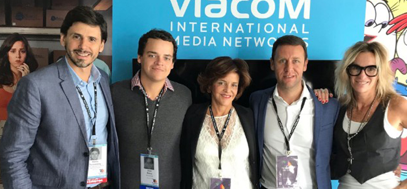 Telefe y Ecuavisa presentan nueva serie "El infierno de Eva"