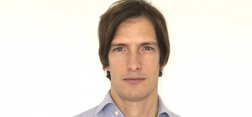 Iván de Pineda firma contrato de exclusividad con Turner