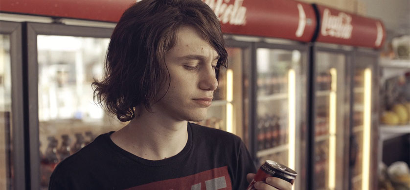 “Mini Coca-Cola, Gran Ahhh”, lo nuevo de Santo para Coca-Cola
