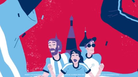 Niña presenta "Cinzano te lleva a Rusia"