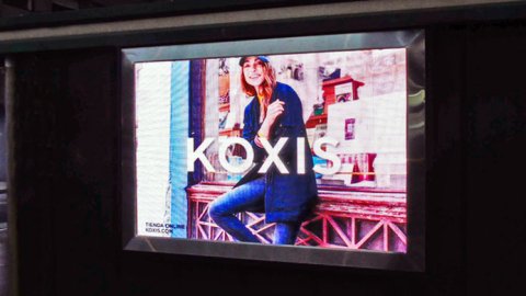 Latcom y Koxis cambian el look según la hora del día