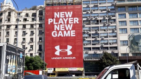 Latcom presentó su campaña Out of home para Under Armour