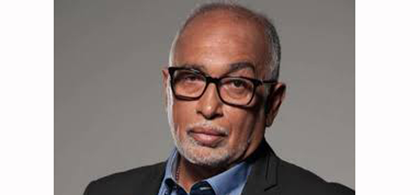 Oscar González Oro vuelve a Radio 10 con "Negro y regreso"