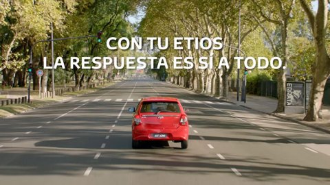 "Sí a todo" la nueva campaña de Grey Argentina para Toyota Etios