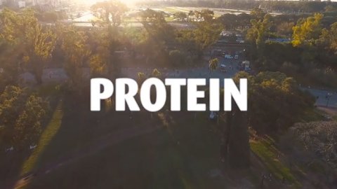 #LosProDeProtein, la activación de Humo Rojo para La Serenísima