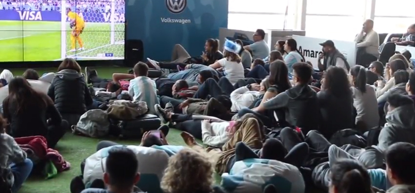 Acción por el Mundial en el Aeropuerto de Ezeiza