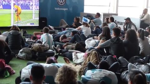 Acción por el Mundial en el Aeropuerto de Ezeiza