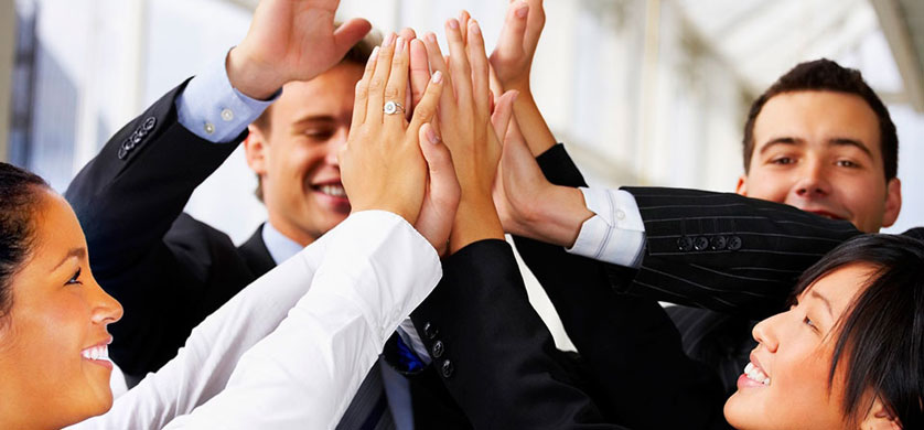 Bumeran: El 65% de las personas tiene amigos en el trabajo