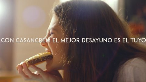 CasanCrem lanzó su nueva campaña “Un pote, mil gustos”