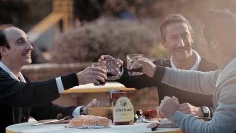 Leo Burnett presenta "Remadores", su primer trabajo para Toro