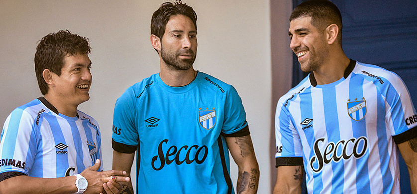 Umbro con nueva camiseta oficial para Club Atlético Tucumán