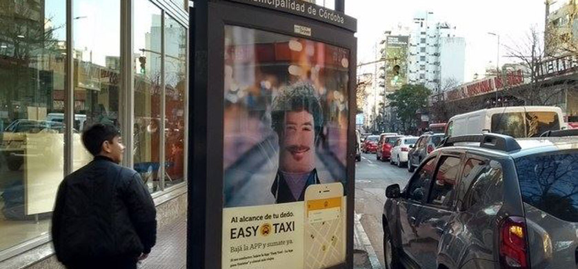 Campaña OOH de Ayi Publicidad OOH para Easy Taxi en Córdoba