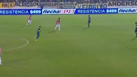 Flechabus y Pb Estática llevan "LowBus" al fútbol argentino
