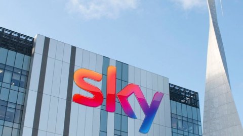 Fox y Comcast definirán quién se queda con Sky en una subasta