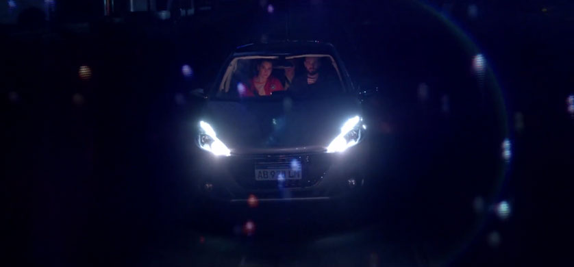 HOY presentó "Mensajito de las 2:08" la nueva campaña para Peugeot 208