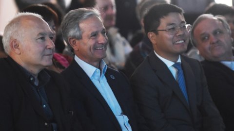 Ibarra se reunió con más de 150 cableoperadores en Santa Fe