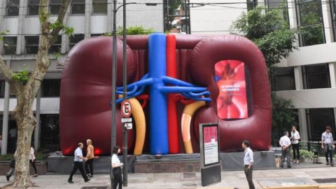 "Viaje al centro del riñón", por Barbella CB para el Hospital Alemán
