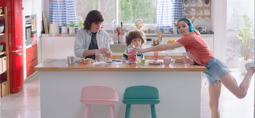 "Locutor" de J. Walter Thompson Argentina para Ilolay