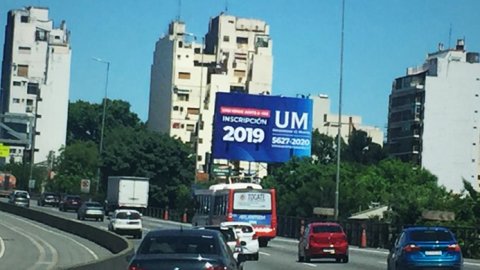 Trade Media Agency en la planificación de la campaña de Universidad de Morón