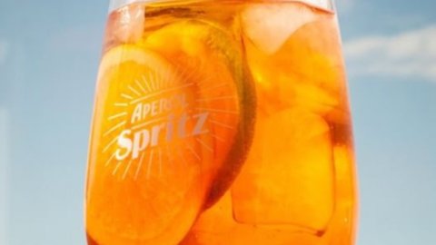 Aperol Spritz realizará acciones en las playas argentina