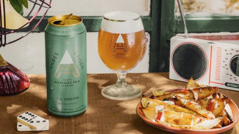 Con un campaña gráfica, se lanzó la nueva variedad de Andes Origen IPA Andina