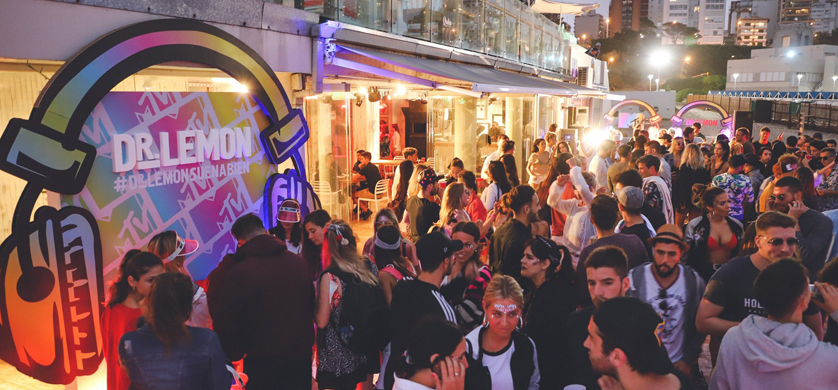 Acción de Dr. Lemon junto a MTV en Mar del Plata