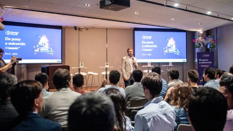 Telecom presentó las 5 startups finalistas que participan de su programa de innovación abierta