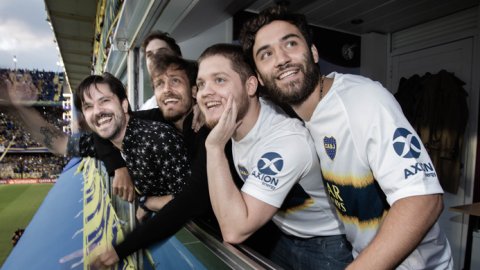 Qatar Airways invitó a actores al partido de Boca y Tolima