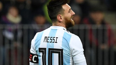 En TyC Sports se empieza a jugar la Copa América con el regreso de Messi
