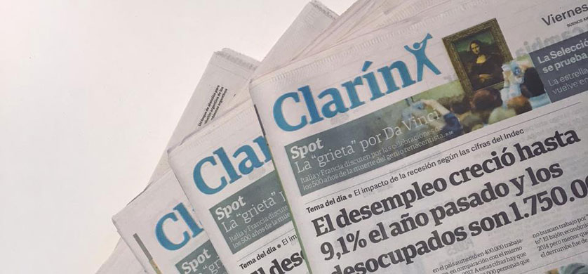 En el día mundial del agua, Clarín cambió el color de su logo a azul