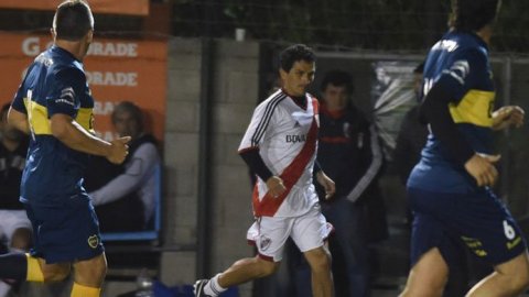 TNT Sports transmite el torneo de leyendas del fútbol senior