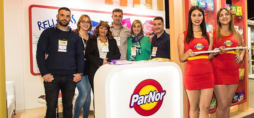 PARNOR incorporó promotoras de DePike para Expogolosinas 2019