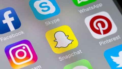 Los usuarios de las redes sociales usan 4 plataformas distintas al día