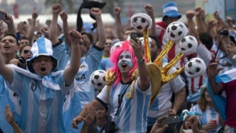 Los hábitos de los fanáticos del fútbol en América Latina