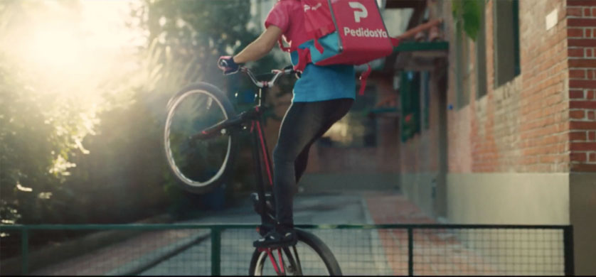 "Volá", el comercial de GUT para el relanzamiento de PedidosYa