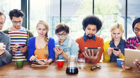 En uno de cada cinco Centennials influye la ética de la marca al elegir dónde comprar