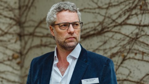 Buchbinder de Interact sobre las fake news: “Hay que desconfiar de todos los mensajes”