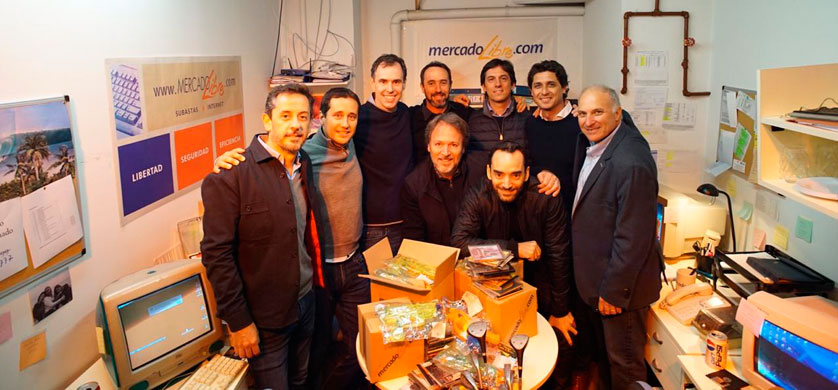 Mercado Libre celebra 20 años reconstruyendo el garage donde todo empezó