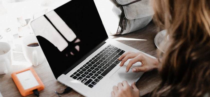 Compradores en línea: más del 40% son millennials y el 60% lo hace desde el celular