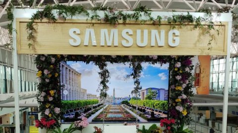 Acción de Samsung por primavera en el aeropuerto de Ezeiza
