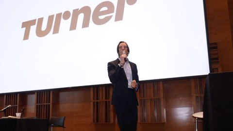 Turner estuvo presente en el Media Day como sponsor y orador
