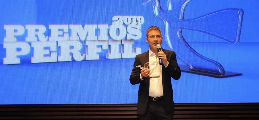 Adrián Suar fue reconocido con el Premio Perfil por su trayectoria