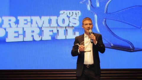 Adrián Suar fue reconocido con el Premio Perfil por su trayectoria