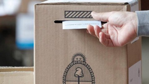 Cómo fue la conducta de los medios y la pauta en el mes electoral