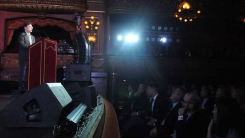 Revista NOTICIAS celebró sus 30 años con un evento en el Teatro Colón