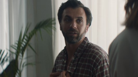“Electro”, la nueva campaña de Ponce para Glaciar